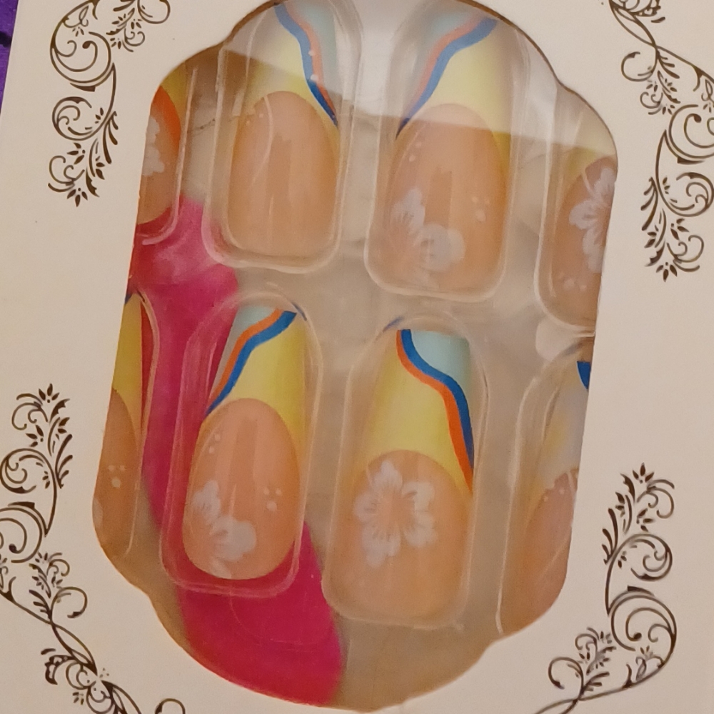 24Pc Nails - Picture 4 of 8